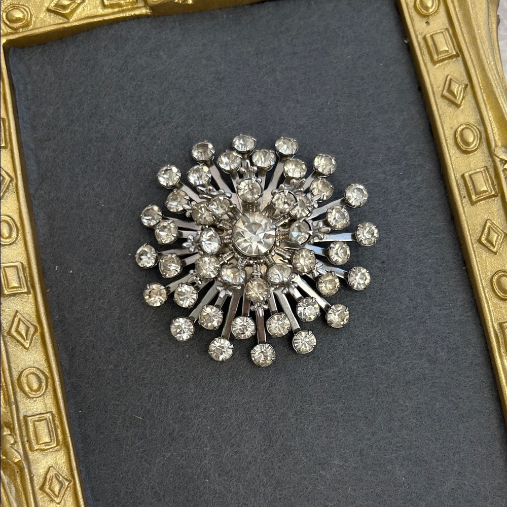 Sparkling Silver Star Burst Brooch